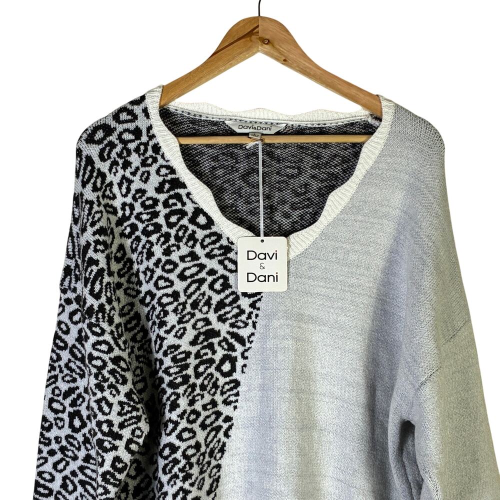 Davi & Dani Leopard Colorblock Knit Sweater Women… - image 3